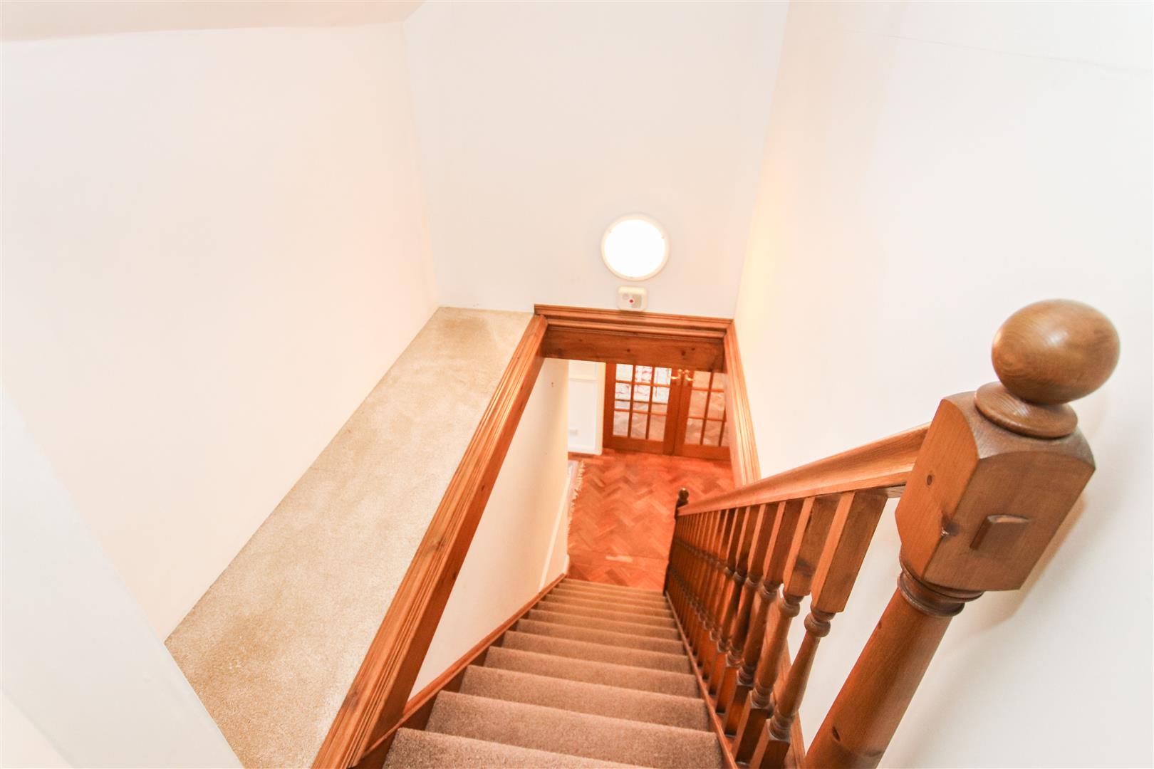 FIRST FLOOR LANDING